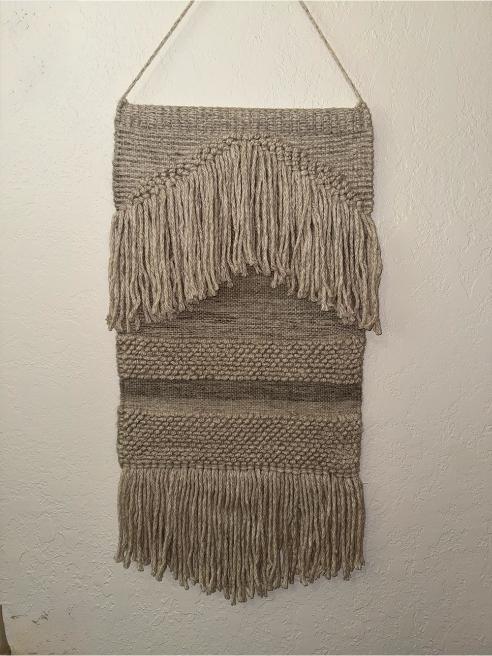 Handcrafted Neutral Beige Woven Large Macrame Tapestry Wall Hanging NWOT